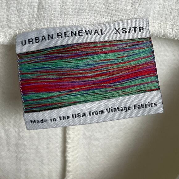 Urban Renewal Vintage Fabric & Reworked Romper Button Down Size XS - Picture 2 of 6